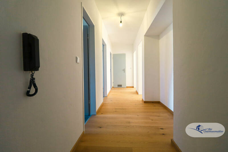 Etagenwohnung Rosenheim Innenstadt - 3 Zimmer, 87 m&sup2;, 1.560&euro; | Angebot:26805844
