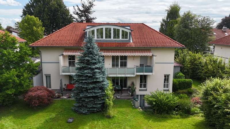 Einfamilienhaus Stephanskirchen - 10 Zimmer, 434 m&sup2;, 1.965.000&euro; | Angebot:23750255