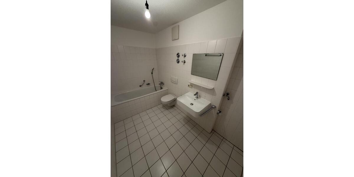 Etagenwohnung Bad Endorf - 2 Zimmer, 65 m&sup2;, 780&euro; | Angebot:25552906