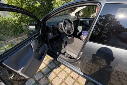 Toyota Aygo (X) 54.300 km 3.900 &euro; Rosenheim 83024