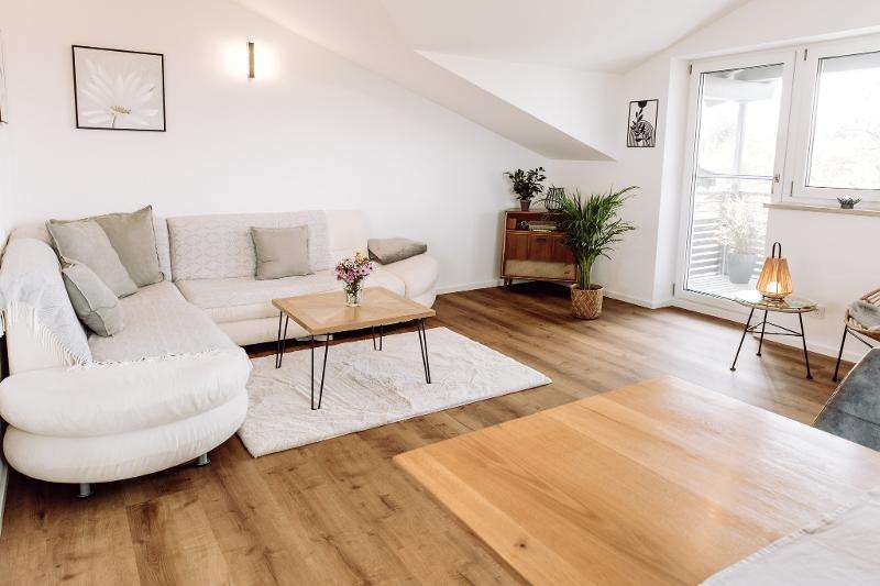 Zimmer Riedering - 3 Zimmer, 1.750&euro; | Angebot:26401035