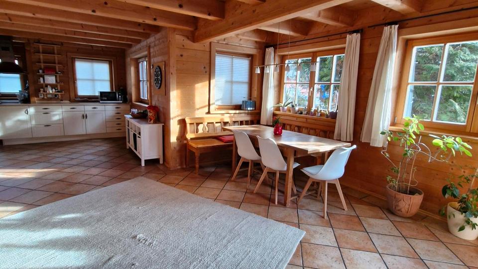 Einfamilienhaus Bernau am Chiemsee - 6 Zimmer, 172 m&sup2;, 2.950&euro; | Angebot:25138621