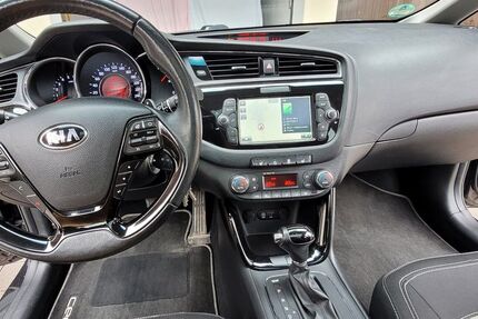 Kia ceed / Ceed 179.300 km 8.400 &euro; Emmering 83550