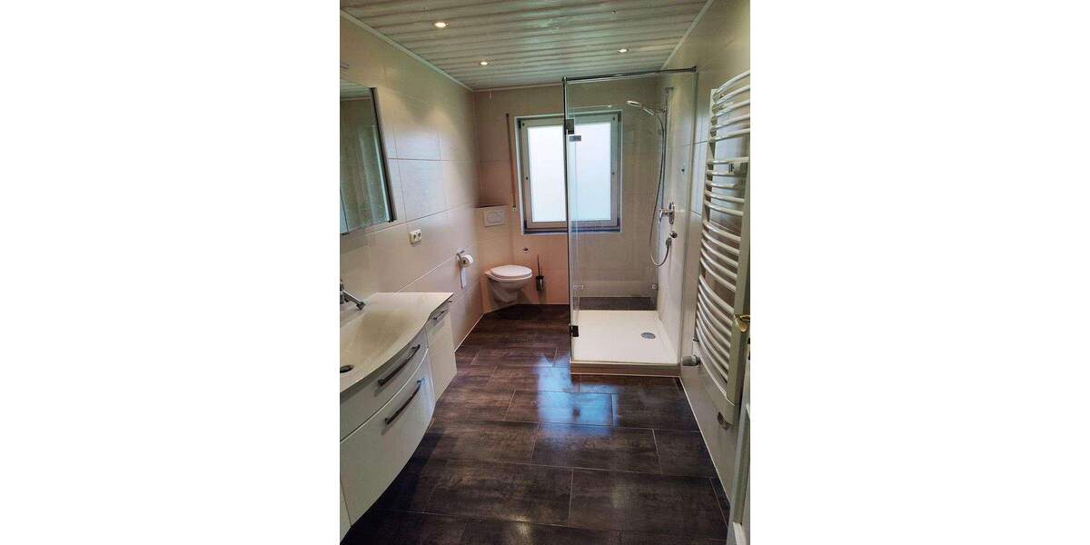 Etagenwohnung Soyen Koblberg - 3 Zimmer, 124 m&sup2;, 499.000&euro; | Angebot:25663350