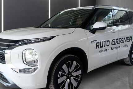 Mitsubishi Plug-in Hybrid Outlander 1.950 km 52.390 &euro; Rosenheim 83022