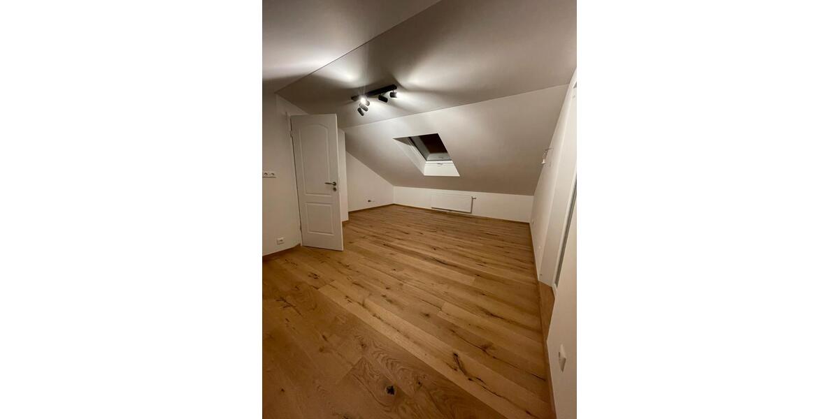 Etagenwohnung Rosenheim Innenstadt - 1 Zimmer, 60 m&sup2;, 640&euro; | Angebot:25935695