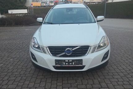 Volvo XC60 299.999 km 4.100 &euro; Rosenheim 83026