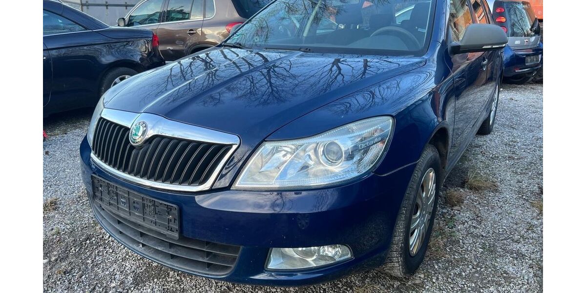 Skoda Octavia 179.000 km 2.750 &euro; Rosenheim 83026