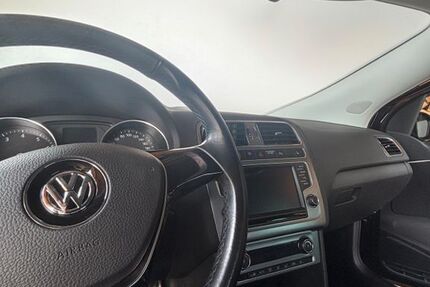 VW Polo 125.384 km 8.290 &euro; Großkarolinenfeld 83109