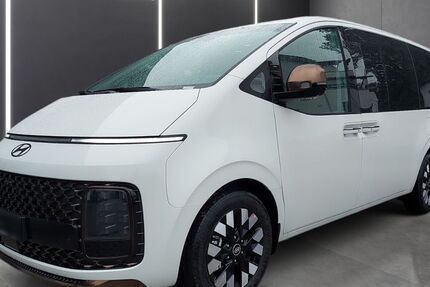 Hyundai STARIA 1.950 km 51.990 &euro; Rosenheim 83022