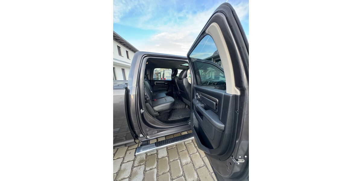 Dodge Ram 134.000 km 30.000 &euro; Kiefersfelden 83088