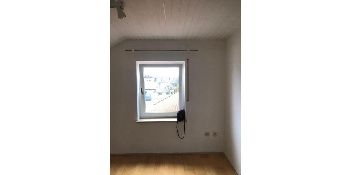 Dachgeschoßwohnung Rosenheim Aising - 1 Zimmer, 21 m&sup2;, 149.000&euro; | Angebot:25050102