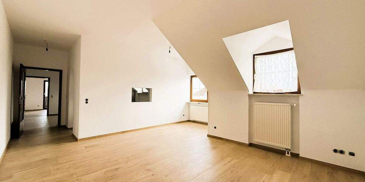 Gewerbeobjekt Bruckmühl - 3 Zimmer, 91 m&sup2;, 1.250&euro; | Angebot:26038132