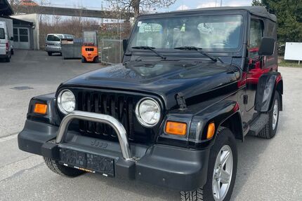 Jeep Wrangler 145.411 km 10.299 &euro; Rosenheim 83026