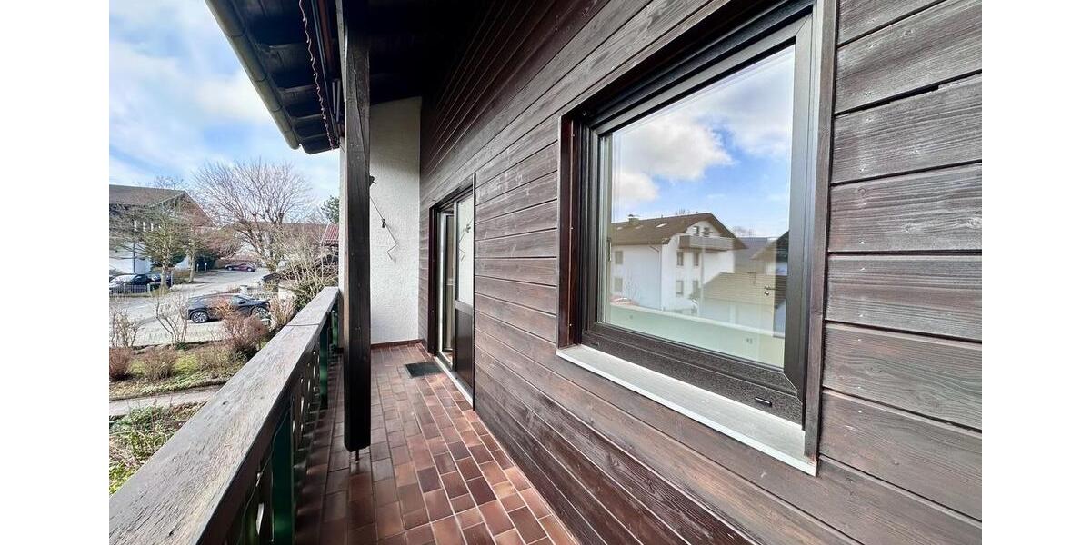 Etagenwohnung Bad Endorf - 2.5 Zimmer, 68 m&sup2;, 1.100&euro; | Angebot:25650963