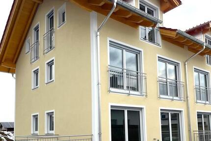 Haus Egmating - 7 Zimmer, 174 m&sup2;, 2.500&euro; | Angebot:25384338