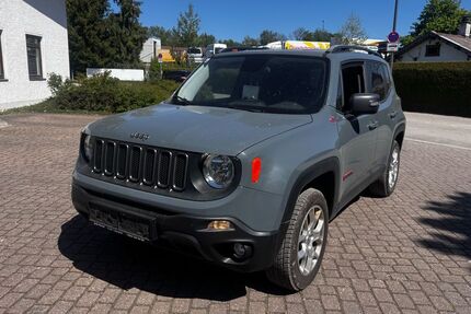 Jeep Renegade 208.362 km 7.799 &euro; Rosenheim 83026