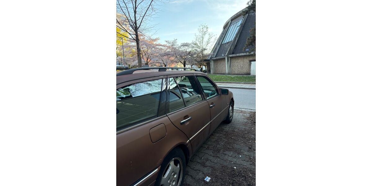 Mercedes-Benz C 180 147.500 km 6.299 &euro; Rosenheim 83022