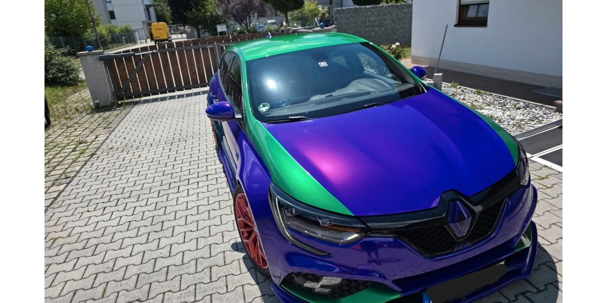 Renault Megane 102.000 km 26.100 &euro; Bruckmühl 83052