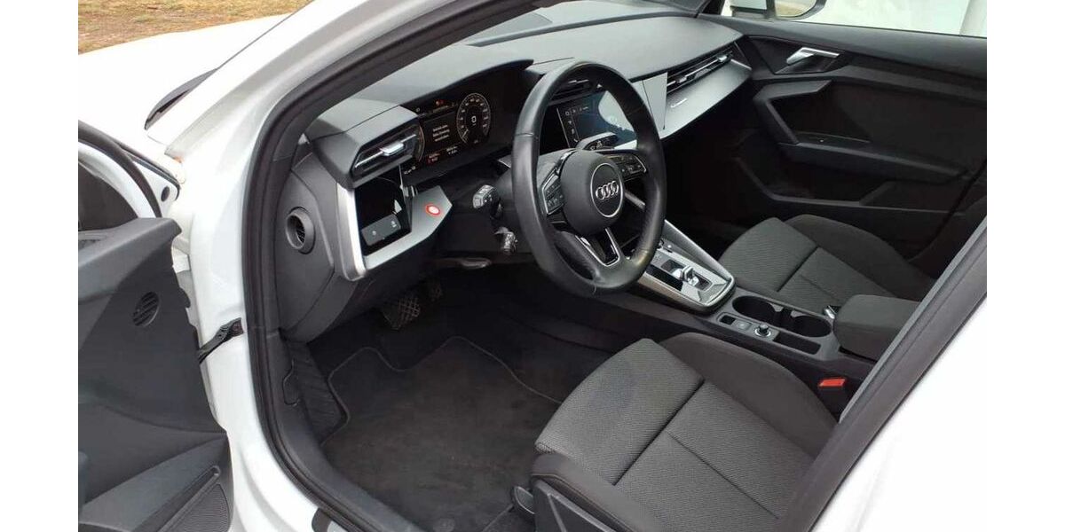 Audi A3 43.095 km 24.930 &euro; Bruckmühl 83052