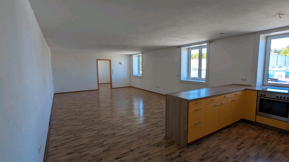 Etagenwohnung Edling - 3 Zimmer, 100 m&sup2;, 1.150&euro; | Angebot:26688598