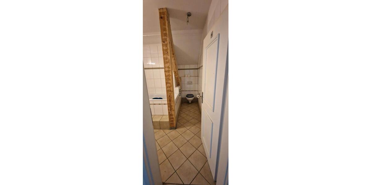 Dachgeschoßwohnung Rosenheim Aising - 2 Zimmer, 65 m&sup2;, 745&euro; | Angebot:25980099