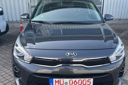 Kia Rio 33.000 km 11.890 &euro; Rosenheim 83026