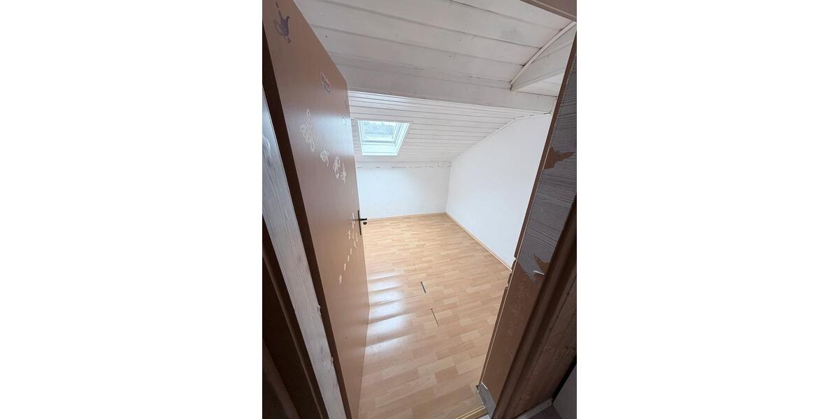 Dachgeschoßwohnung Kolbermoor - 3.5 Zimmer, 60 m&sup2;, 230.000&euro; | Angebot:24941667