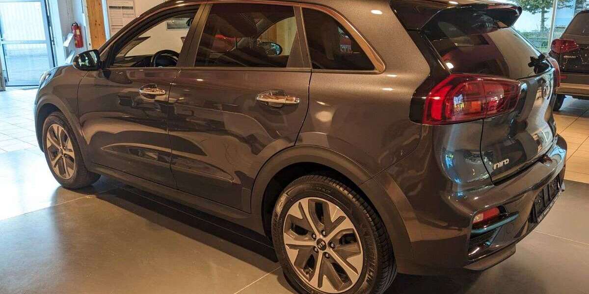 Kia Niro 63.500 km 20.990 &euro; Rosenheim 83026