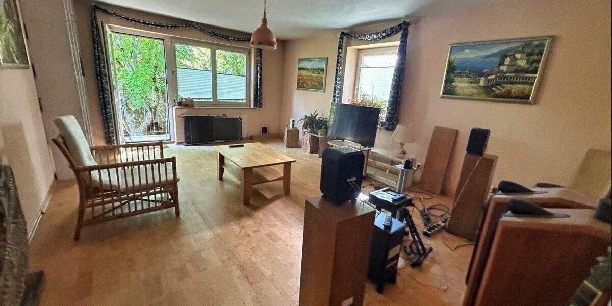 Etagenwohnung Rosenheim Aising - 4 Zimmer, 105 m&sup2;, 320.000&euro; | Angebot:25667944