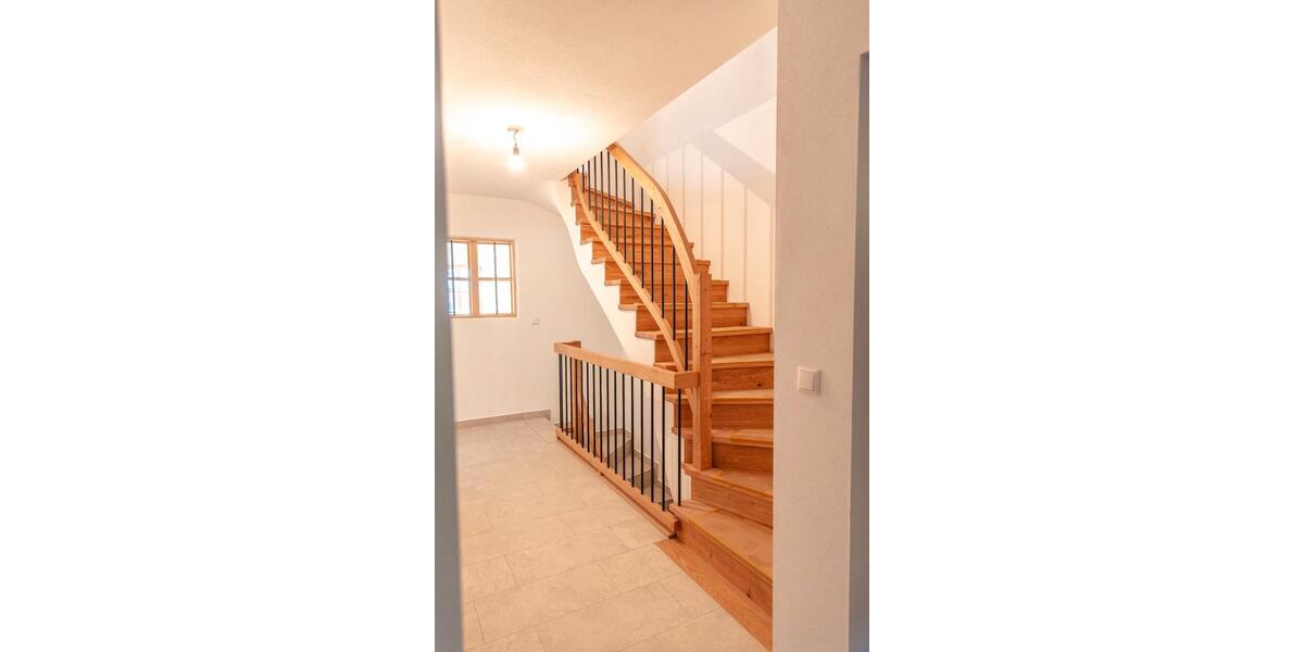 Doppelhaushälfte Marquartstein - 4 Zimmer, 120 m&sup2;, 2.170&euro; | Angebot:26026459