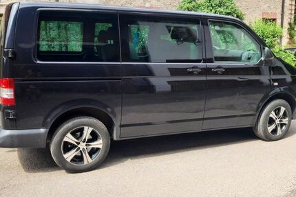 VW T5 Transporter 144.000 km 10.900 &euro; Brannenburg 83098