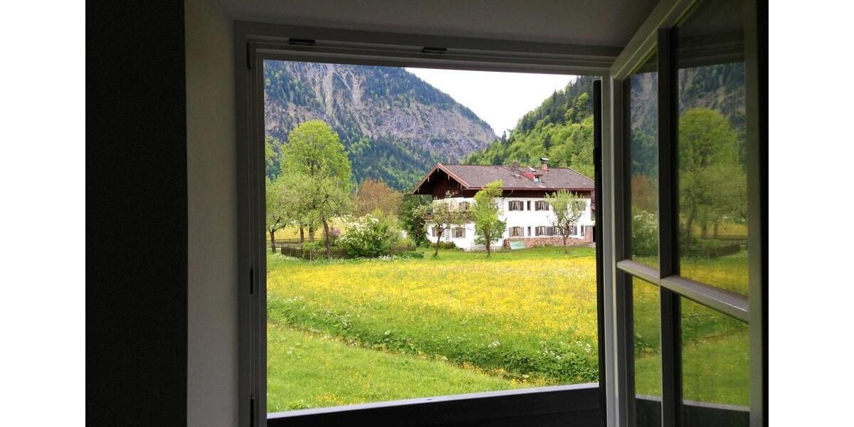 Hochparterre Bayrischzell - 3 Zimmer, 84 m&sup2;, 1.250&euro; | Angebot:26041383