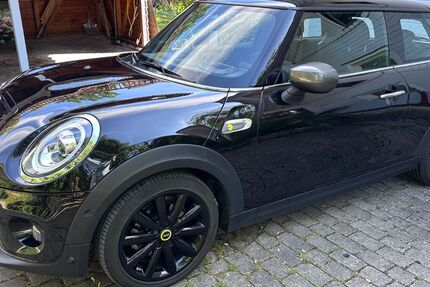 Mini Cooper SE 79.990 km 16.990 &euro; Kirchseeon 85614