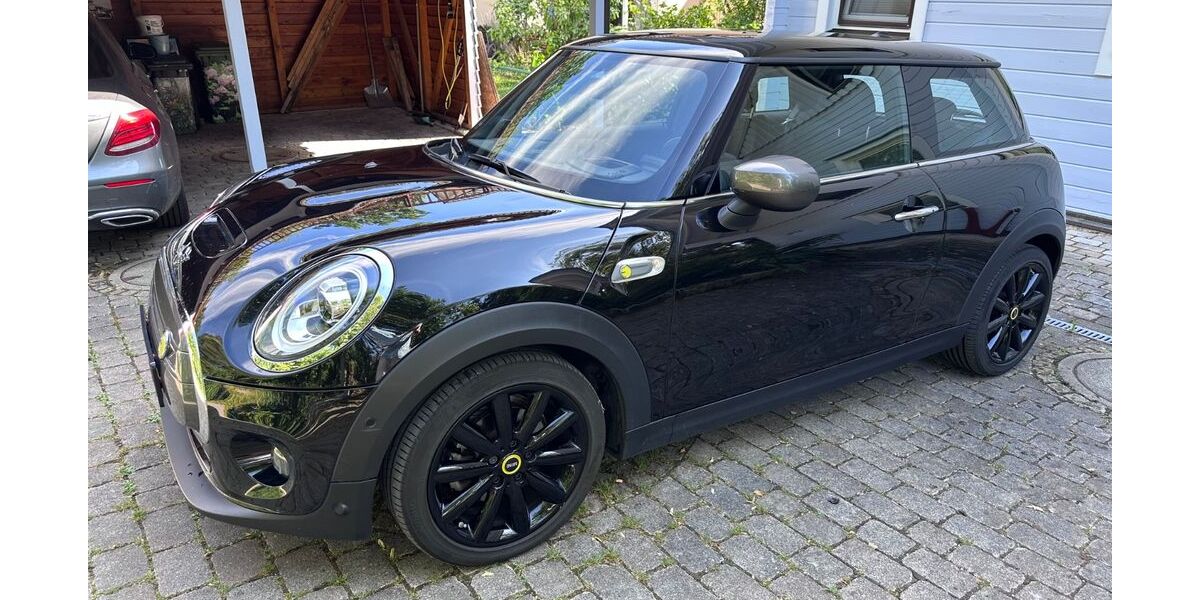 Mini Cooper SE 79.990 km 16.990 &euro; Kirchseeon 85614