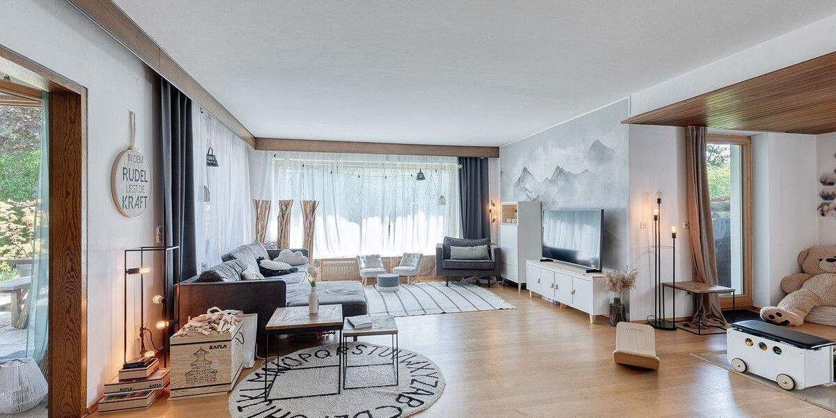 Einfamilienhaus Raubling Pfraundorf - 7 Zimmer, 241 m&sup2;, 1.090.000&euro; | Angebot:25689913