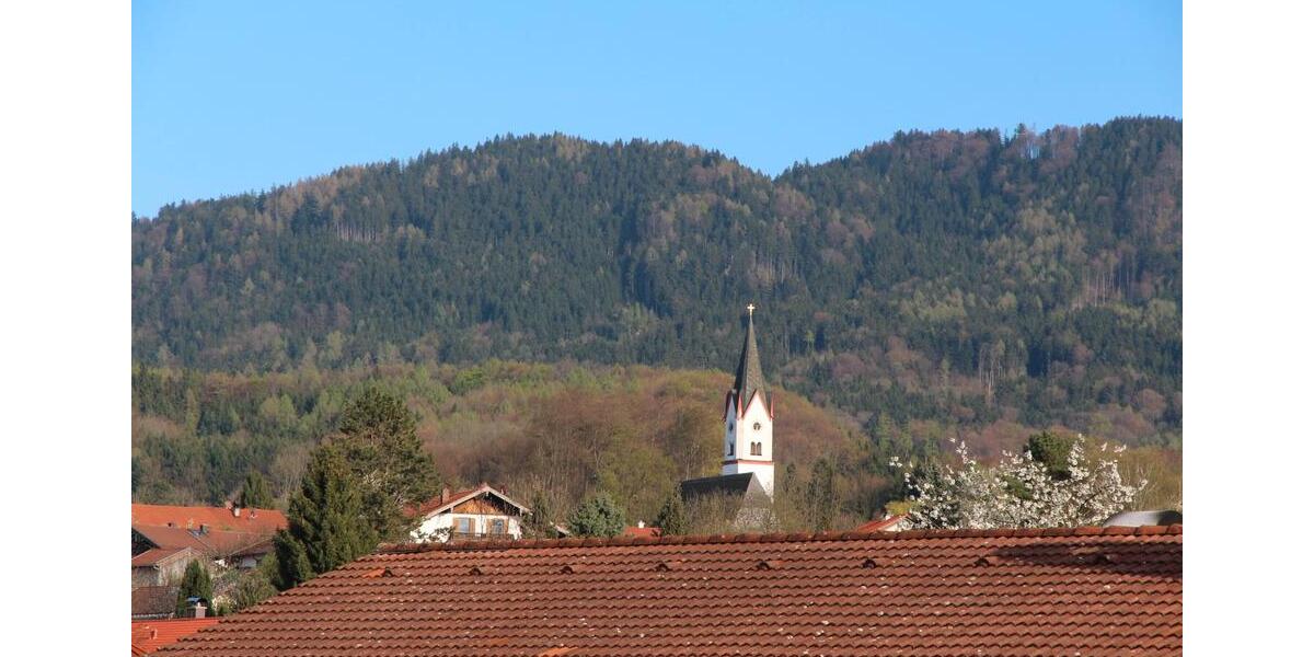 Dachgeschoßwohnung Neubeuern - 4.5 Zimmer, 126 m&sup2;, 1.540&euro; | Angebot:25975861