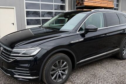 VW Touareg 113.000 km 29.500 &euro; Bruckmühl 83052