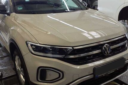 VW T-Roc 47.767 km 25.220 &euro; Bruckmühl 83052