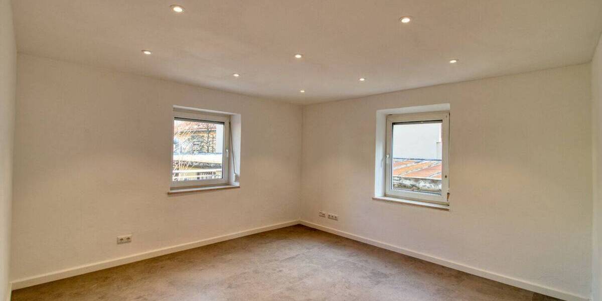 Etagenwohnung Rosenheim Innenstadt - 6 Zimmer, 195 m&sup2;, 1.098.000&euro; | Angebot:26017786