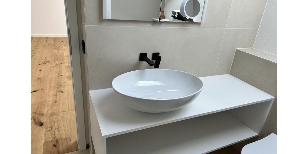 Etagenwohnung Riedering - 4.5 Zimmer, 160 m&sup2;, 2.000&euro; | Angebot:25589123