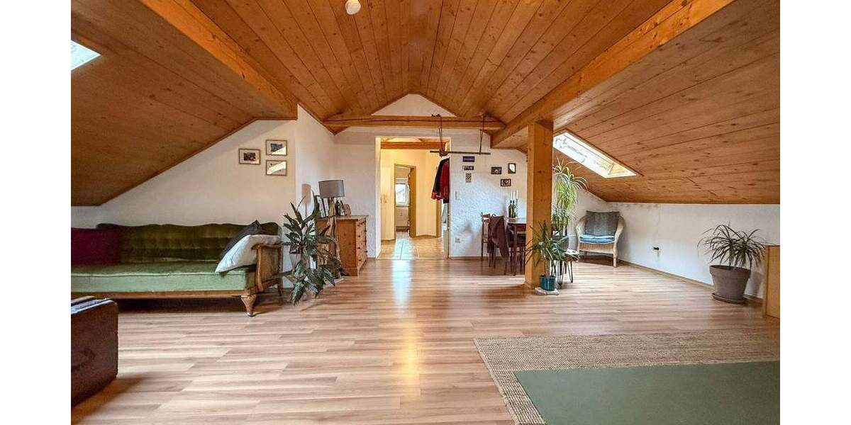 Mehrfamilienhaus, Wohnhaus Rosenheim Westerndorf St Peter - 9 Zimmer, 243 m&sup2;, 1.490.000&euro; | Angebot:25738502