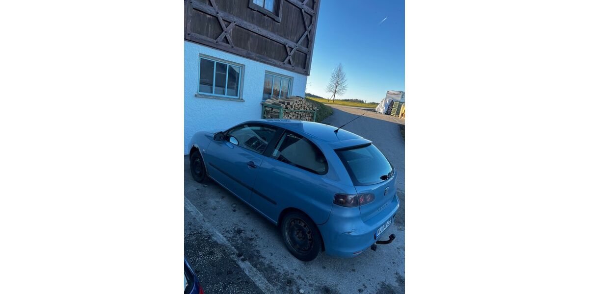 Seat Ibiza 171.946 km 900 &euro; Pittenhart 83132
