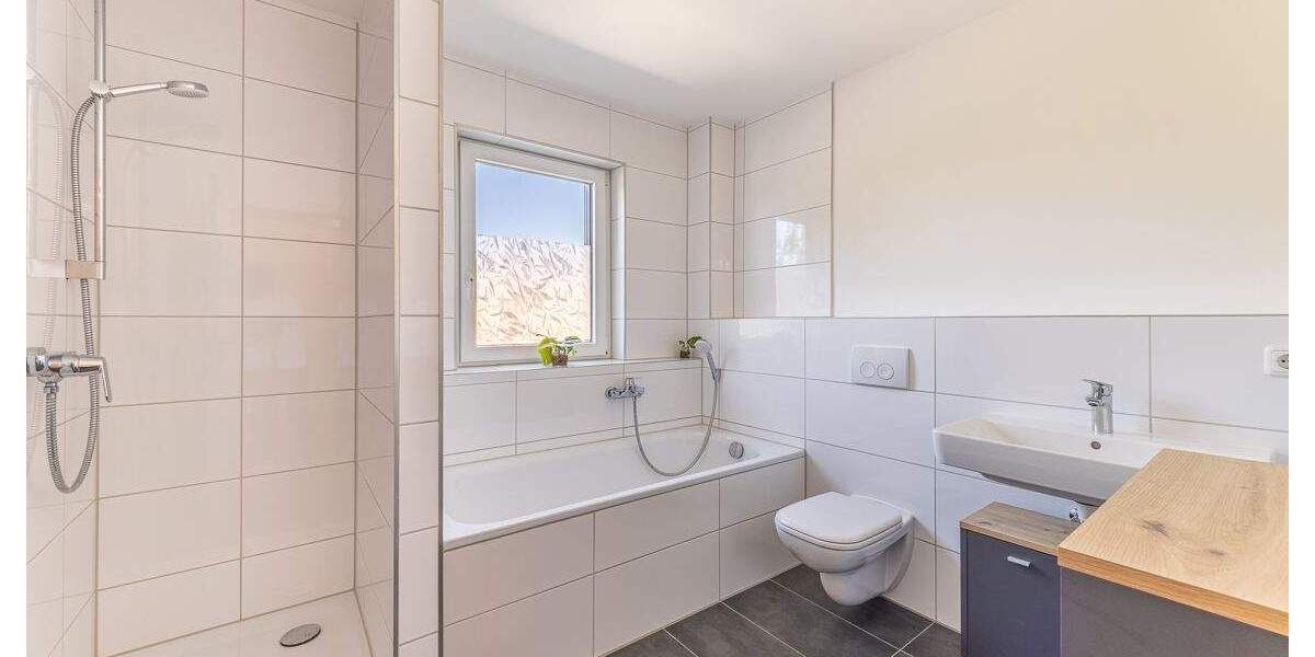 Etagenwohnung Kirchseeon - 3 Zimmer, 96 m&sup2;, 500.000&euro; | Angebot:25666564