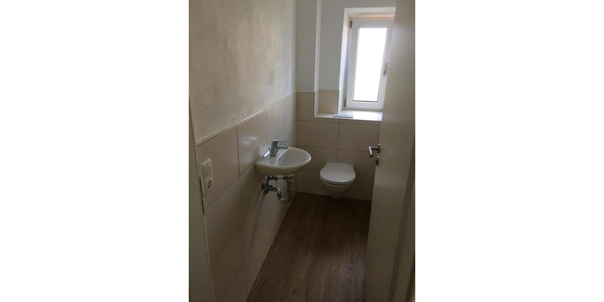 Erdgeschoßwohnung Bad Endorf - 2 Zimmer, 71 m&sup2;, 950&euro; | Angebot:25332282