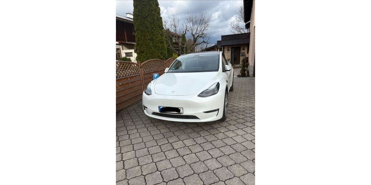 Tesla Model Y 71.000 km 33.500 &euro; Rosenheim 83024