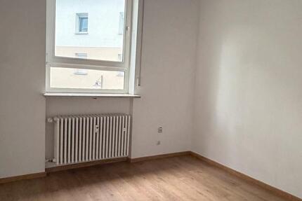 Wohnung Rosenheim Innenstadt - 10 Zimmer, 87 m&sup2;, 605&euro; | Angebot:26591703