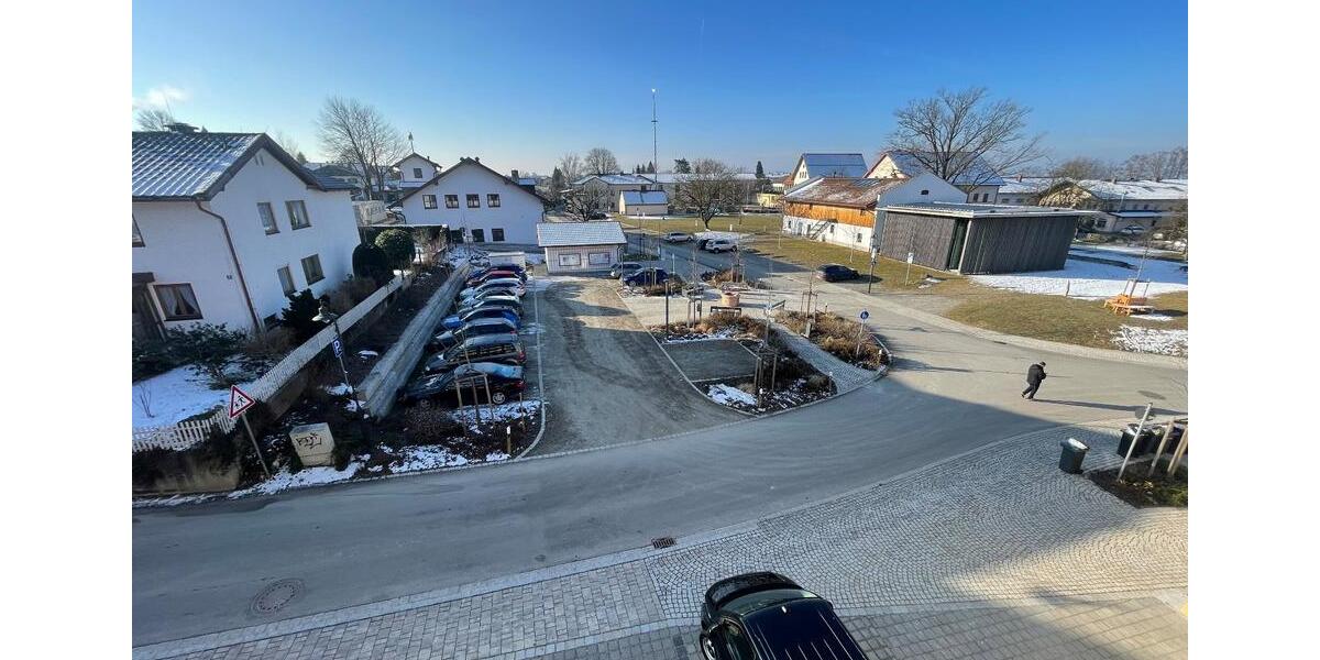 Etagenwohnung Vogtareuth - 4 Zimmer, 95 m&sup2;, 1.472&euro; | Angebot:25217535