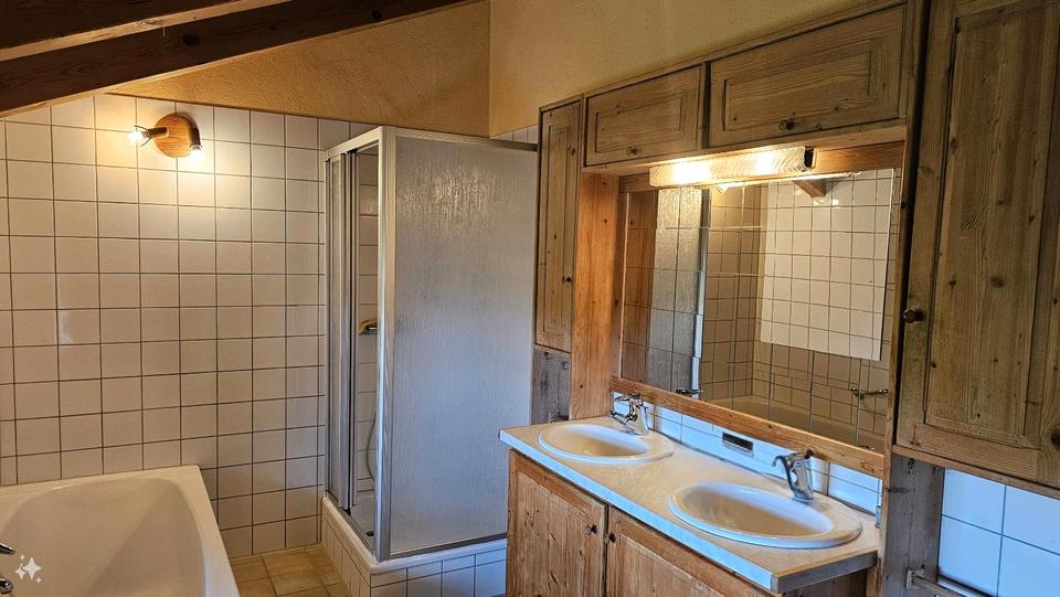 Dachgeschoßwohnung Tuntenhausen - 3 Zimmer, 86 m&sup2;, 1.200&euro; | Angebot:25568301