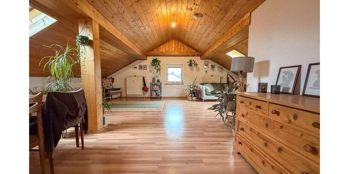 Mehrfamilienhaus, Wohnhaus Rosenheim Westerndorf St Peter - 9 Zimmer, 243 m&sup2;, 1.490.000&euro; | Angebot:25738502